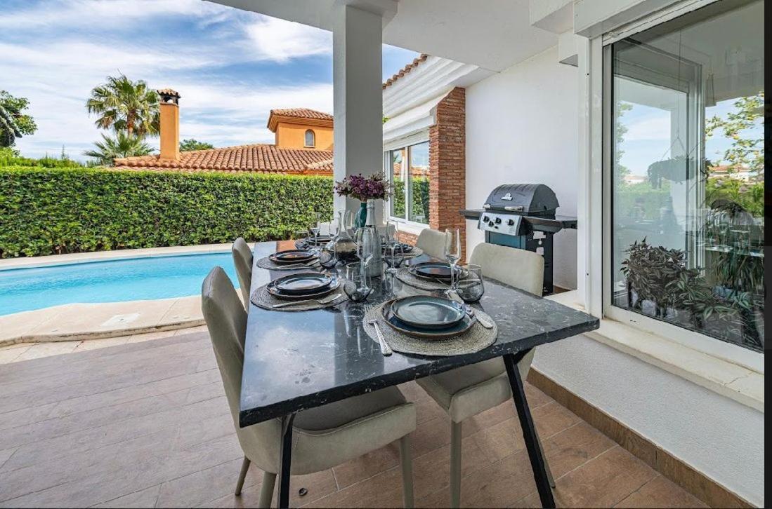 Villa Benalmadena, Av. Del Higueron 外观 照片