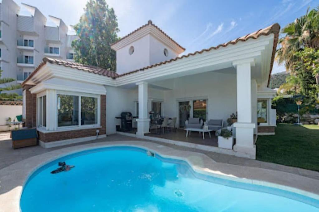 Villa Benalmadena, Av. Del Higueron 外观 照片